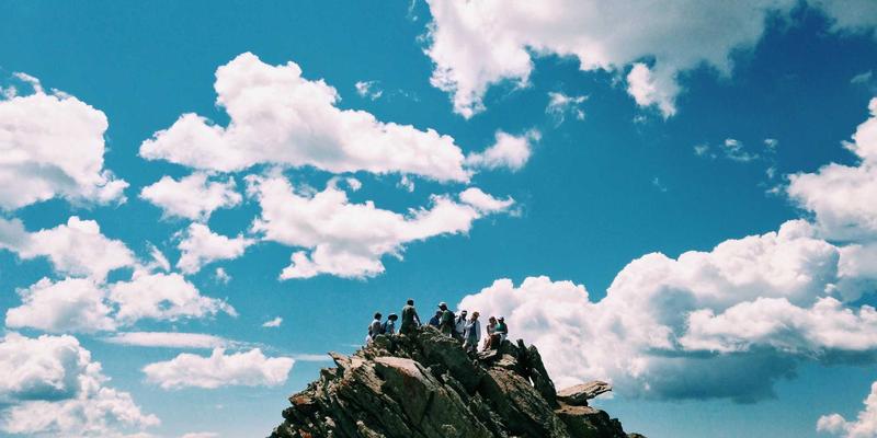 婚恋交友3.0时代：从传统相亲到情感咨询与恋爱指导的智慧升级