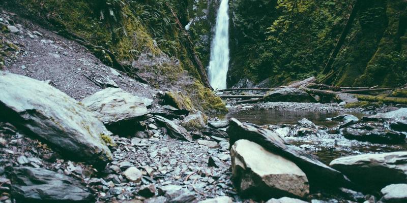 婚恋交友中的财务透明化：爱多天空情感咨询教你恋爱各阶段金钱话题处理指南