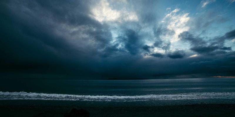 婚恋交友中的长期关系推进：从初次约会到确立关系的节奏把控