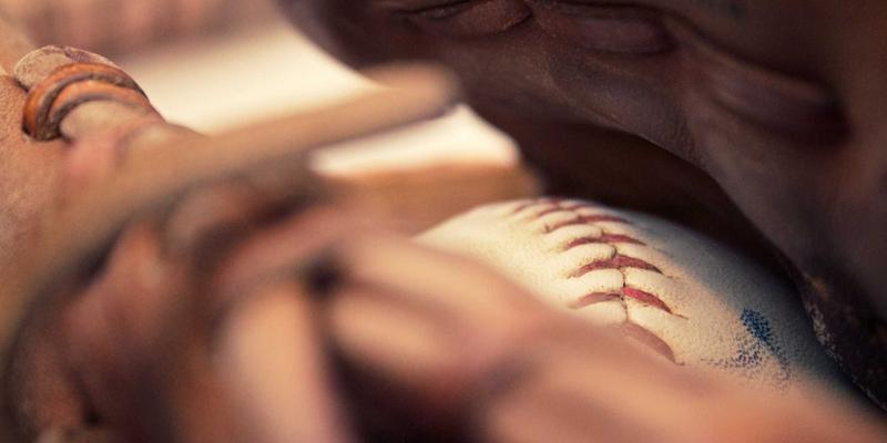 婚恋交友首次见面安全指南：从线上心动到线下约会的全流程恋爱指导